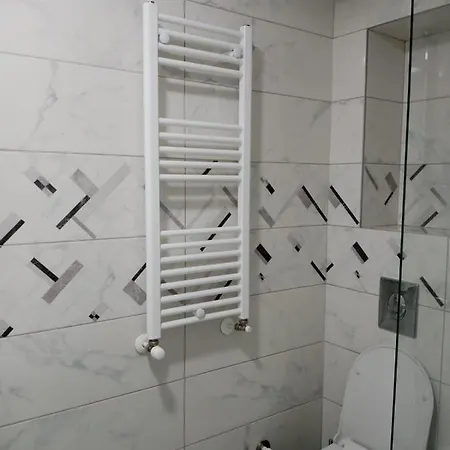 Nikolic * Ягодина